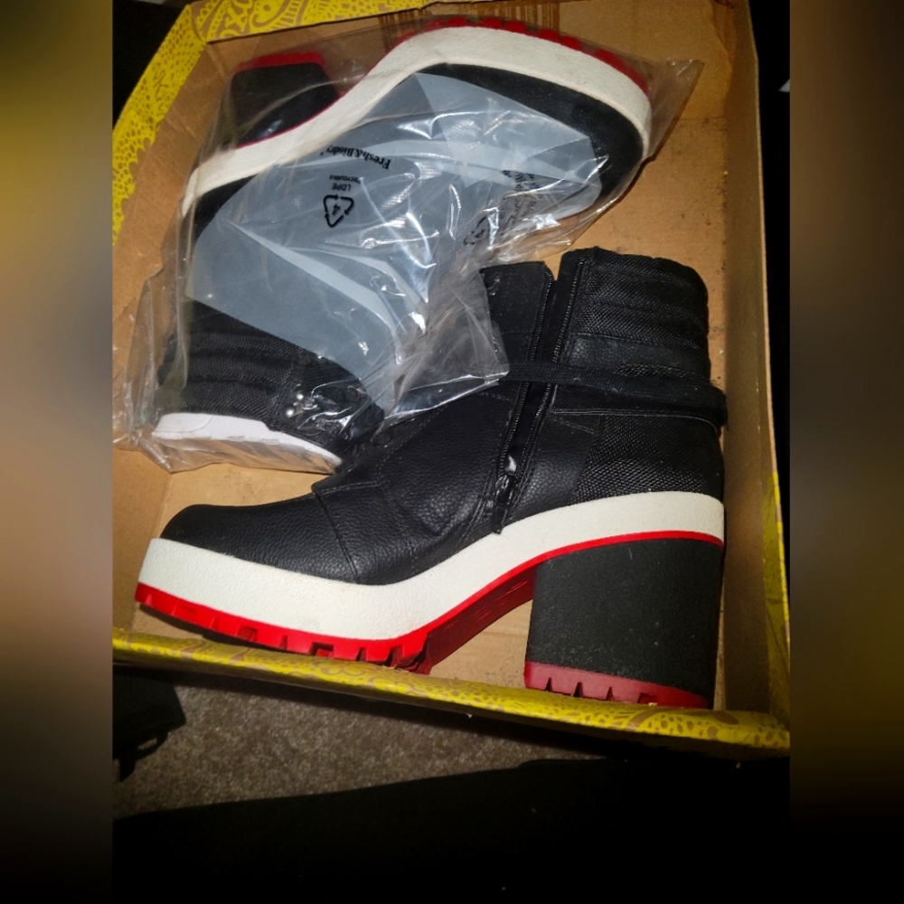 Women's boots